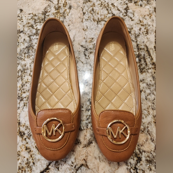 MICHAEL Michael Kors Shoes, Lillie Moccasin Ballet flats, Tan, Camel Size 10 EUC - Picture 1 of 12